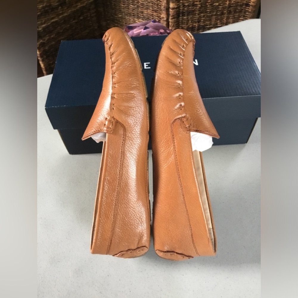 COLE HAAN WOMEN EVELYN DRIVER PECAN LEATHER FLATS TRUE SIZE 9.5 B W/BIX - Picture 6 of 15